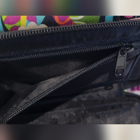 Vera Bradley Wristlet Wallet in Va Va Bloom Floral Pattern - Picture 5 of 6